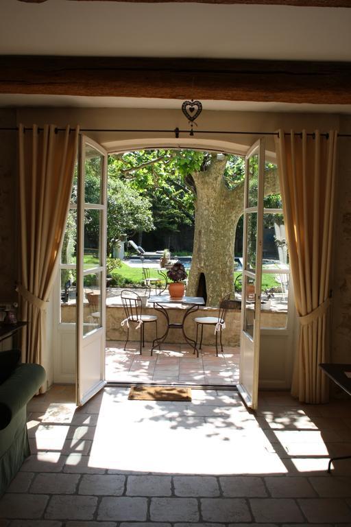 Besse-sur-Issole L'Abri Du Poete B&B 외부 사진
